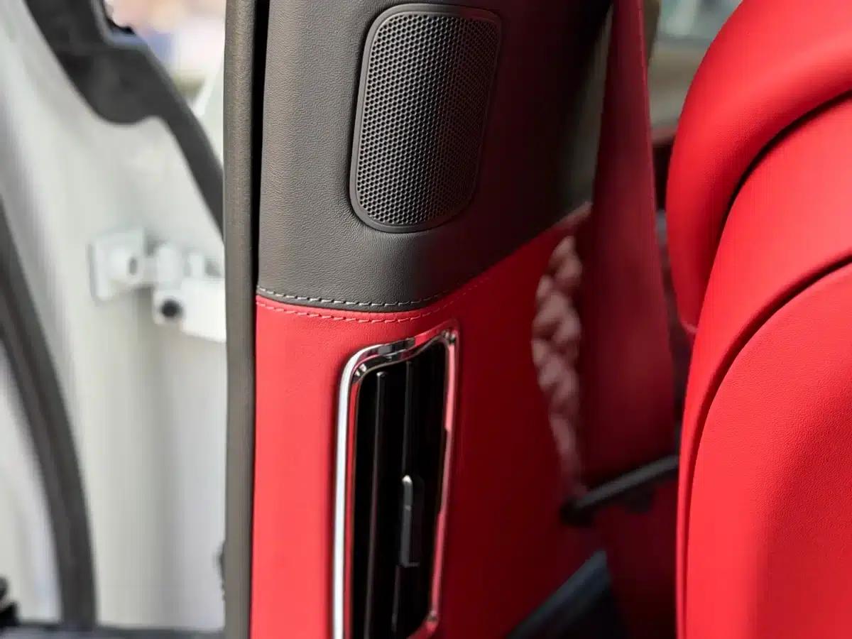 2022 Flying Spur Plug-in Hybrid 2.9T V6 — миниатюра 25