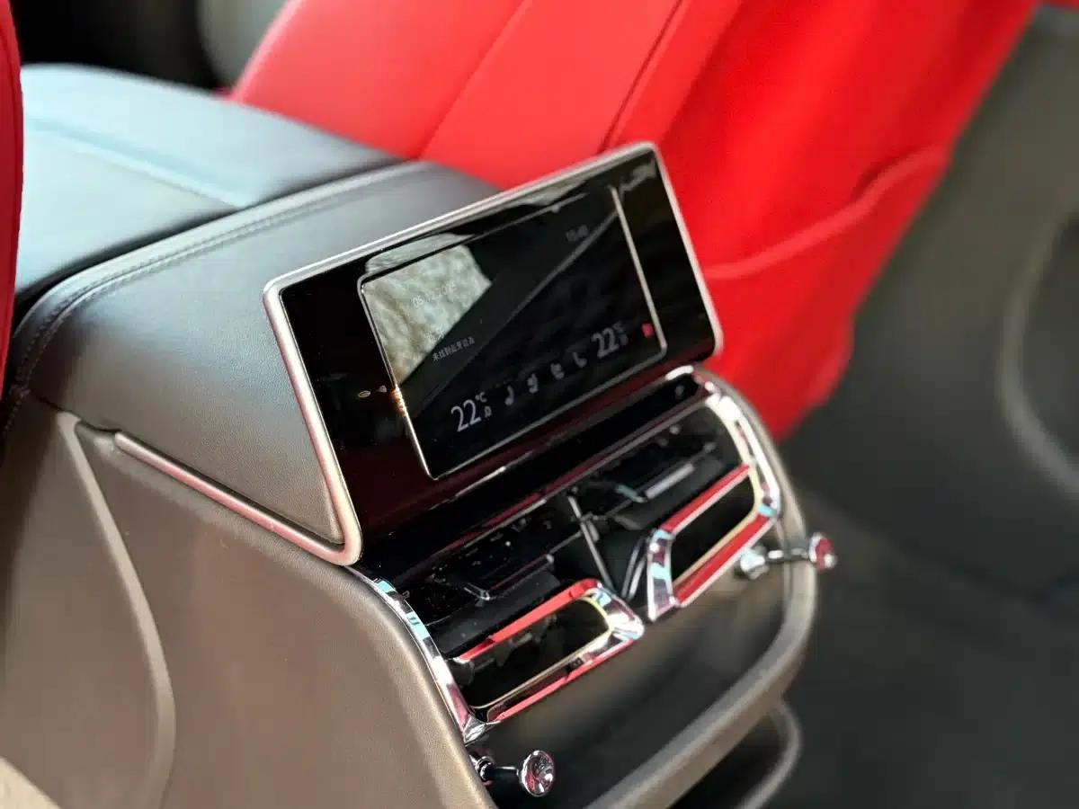 2022 Flying Spur Plug-in Hybrid 2.9T V6 — миниатюра 26