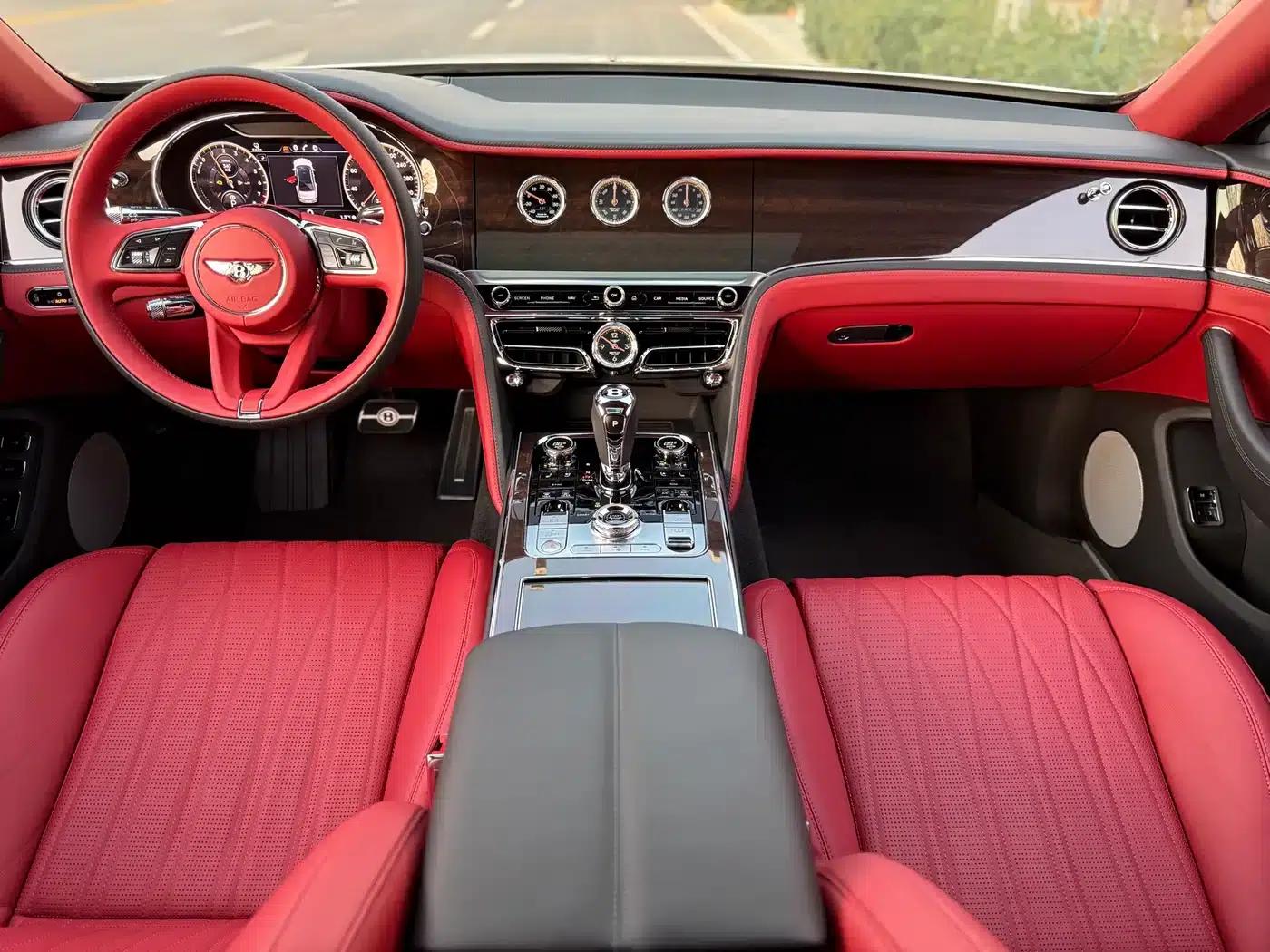 2022 Flying Spur Plug-in Hybrid 2.9T V6 — миниатюра 29