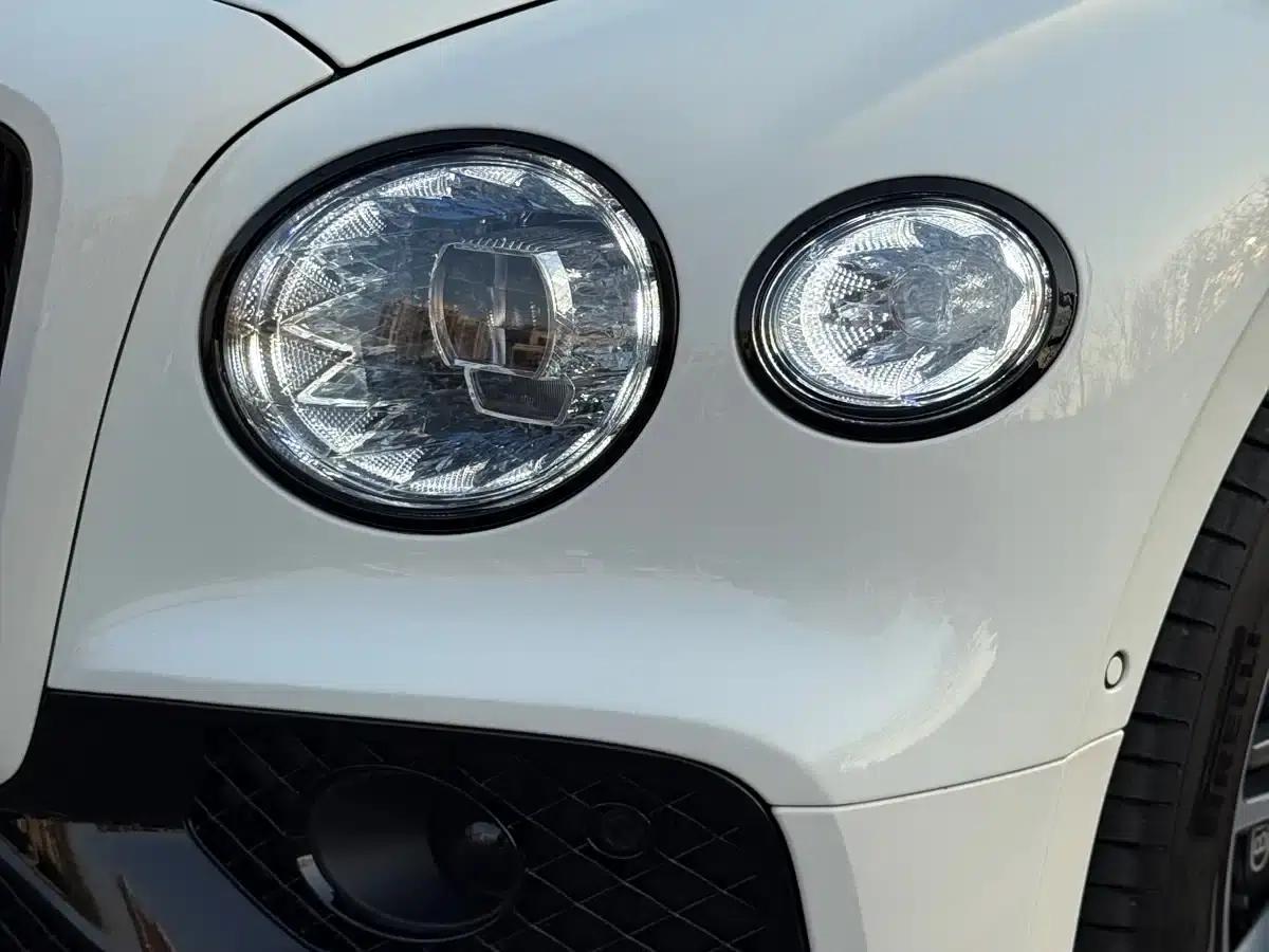 2022 Flying Spur Plug-in Hybrid 2.9T V6 — миниатюра 9