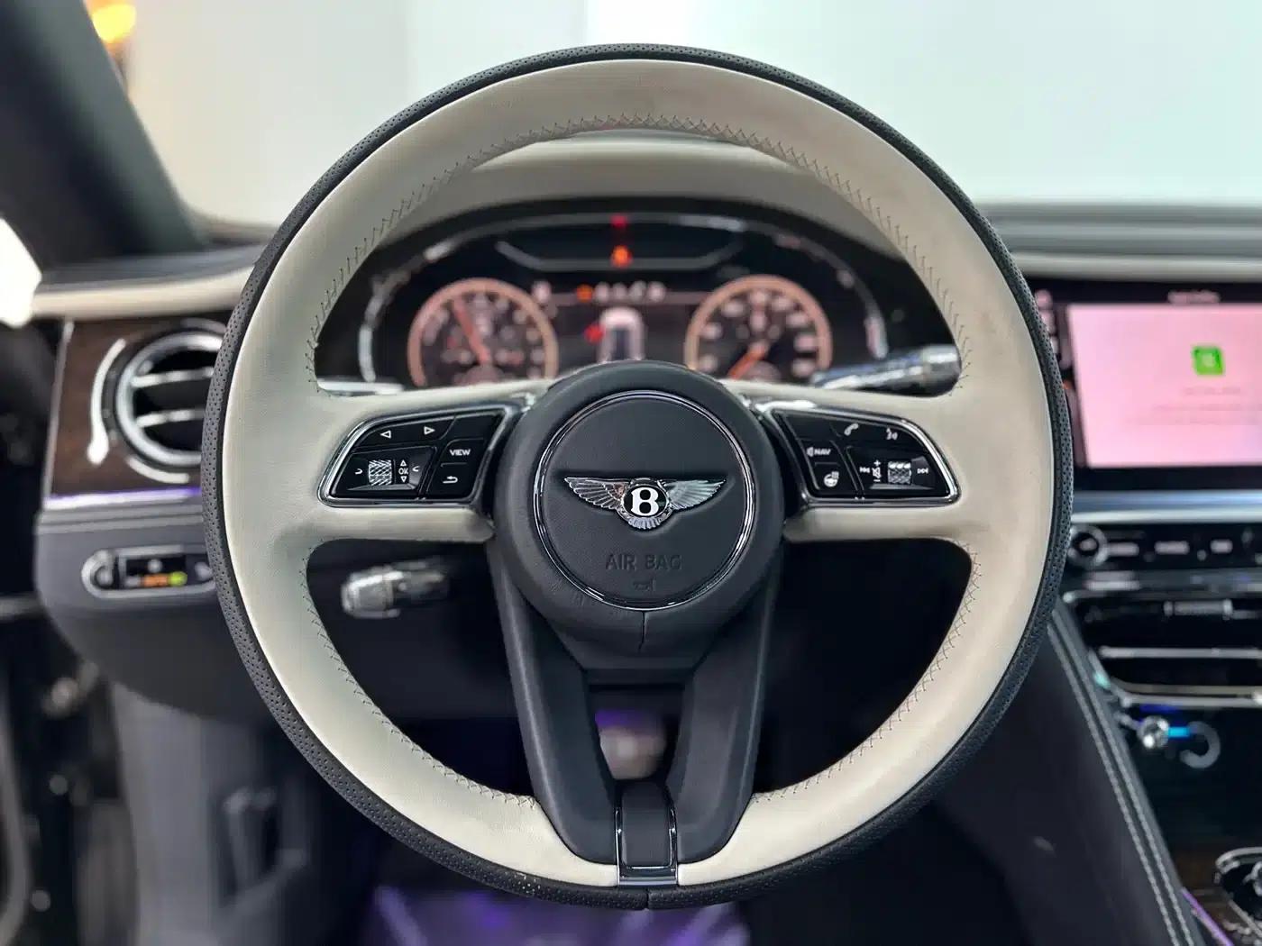 2022 Flying Spur Plug-in Hybrid 2.9T V6 — миниатюра 11