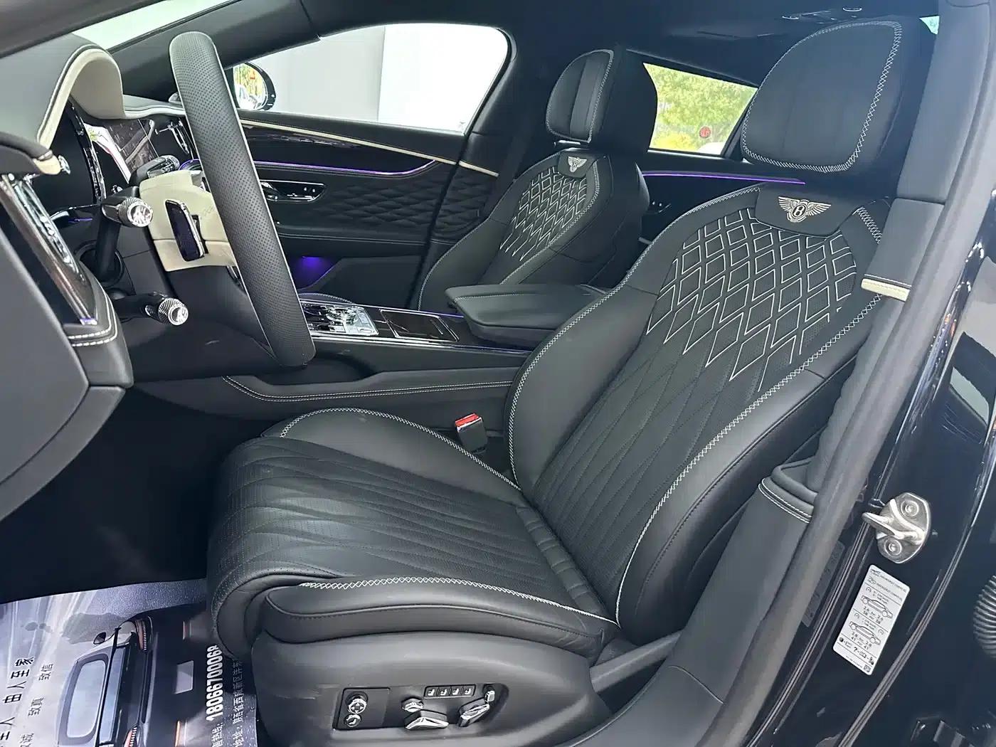 2022 Flying Spur Plug-in Hybrid 2.9T V6 — миниатюра 21