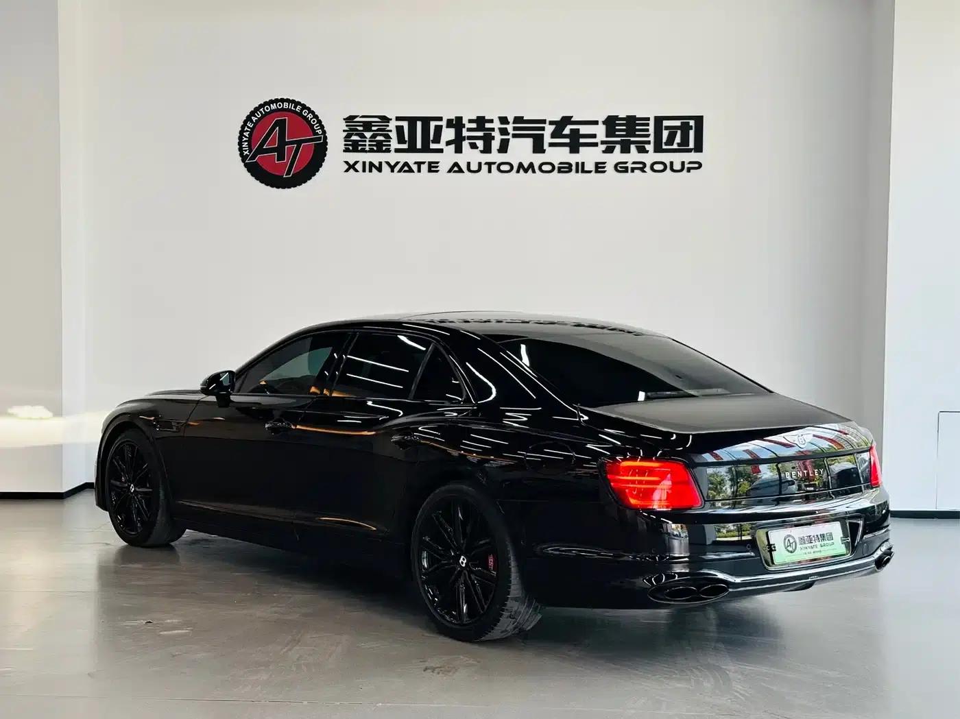 2022 Flying Spur Plug-in Hybrid 2.9T V6 — миниатюра 5