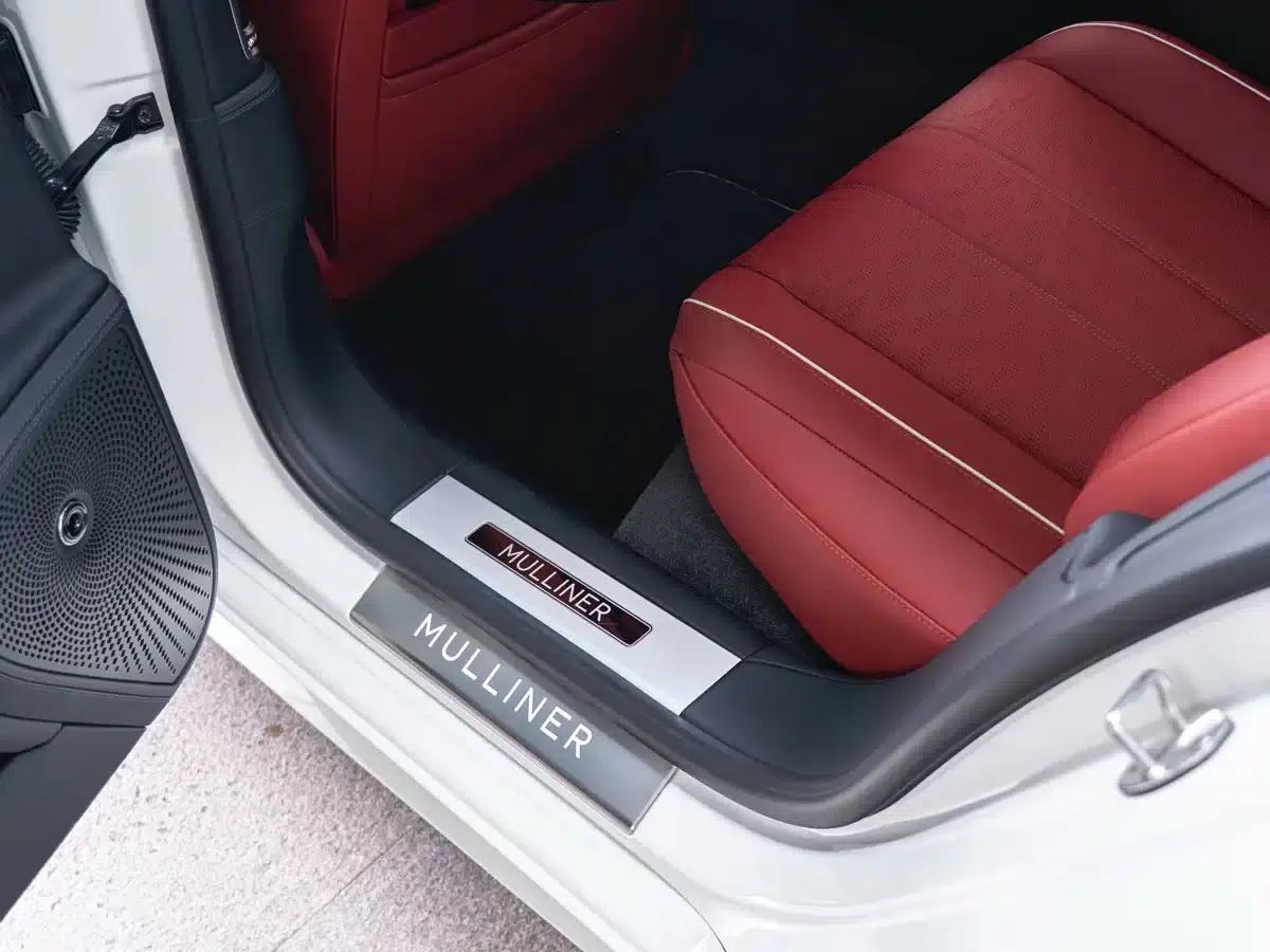 Flying Spur Plug-in Hybrid 2025 4.0T V8 Mulliner — миниатюра 18