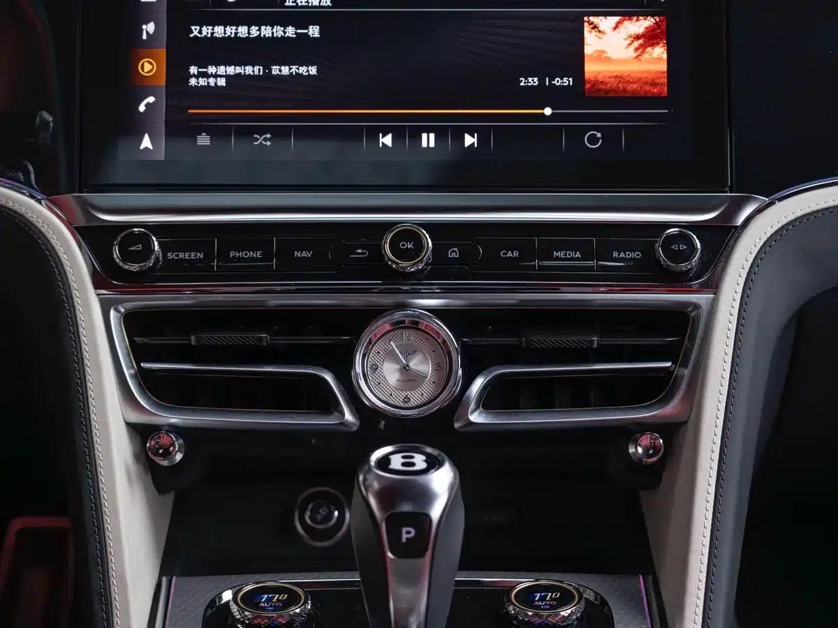 Flying Spur Plug-in Hybrid 2025 4.0T V8 Mulliner — миниатюра 26
