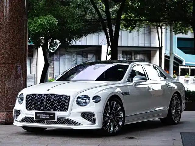 Flying Spur Plug-in Hybrid 2025 4.0T V8 Mulliner