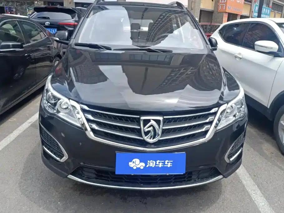 Baojun 560 2016 1.8L Manual Value Edition — миниатюра 2