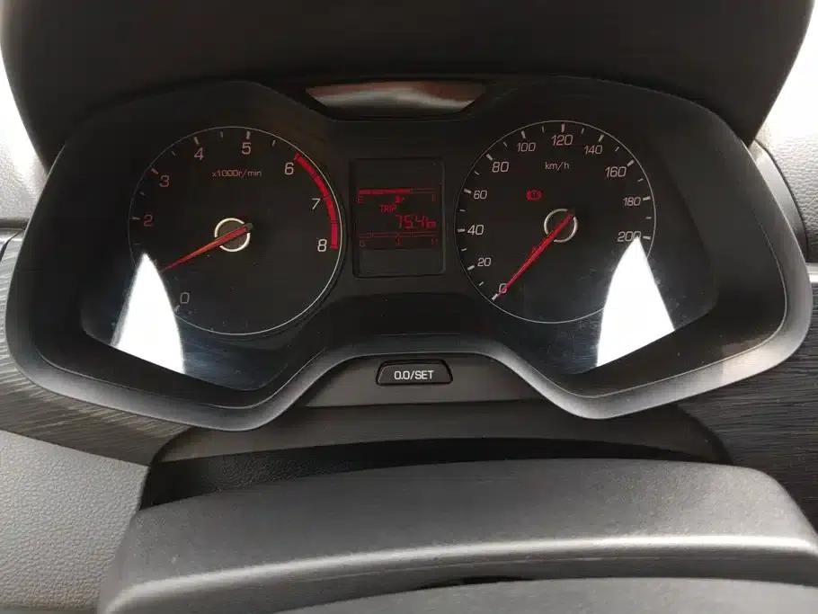 Baojun 310 2016 1.2L Manual Value Edition — миниатюра 14