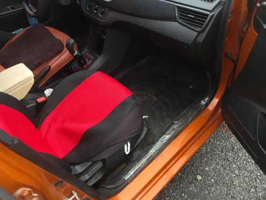 Baojun 310 2016 1.2L Manual Value Edition — миниатюра 8