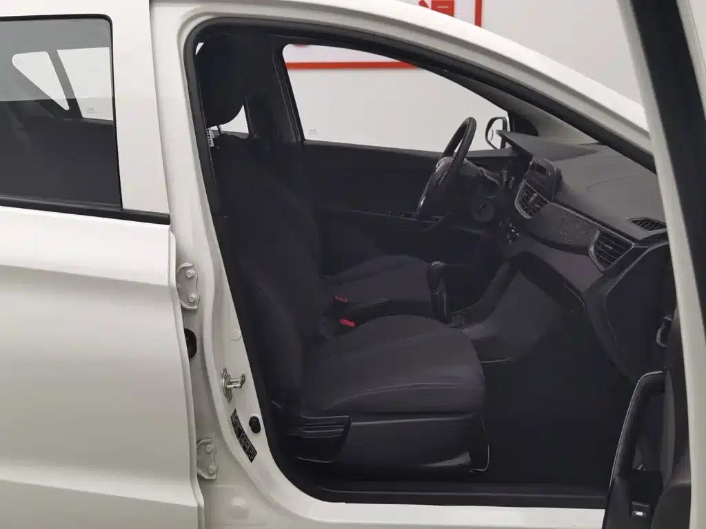 Baojun 310 2020 1.2L Manual Comfort Model — миниатюра 23
