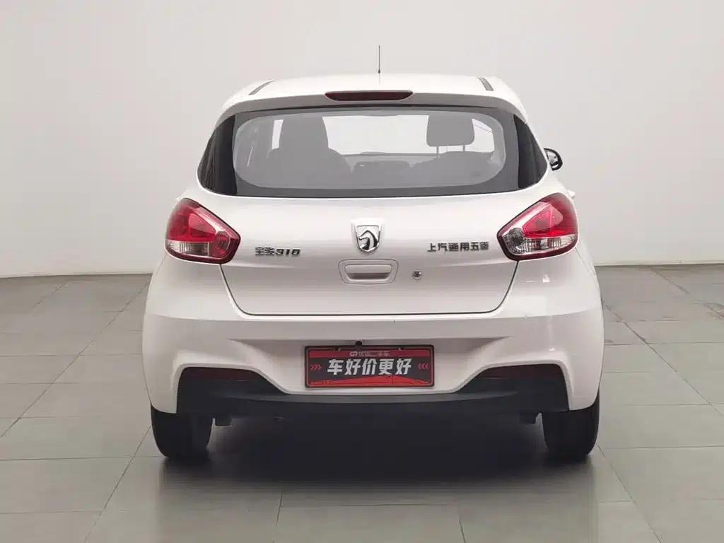 Baojun 310 2020 1.2L Manual Comfort Model — миниатюра 4