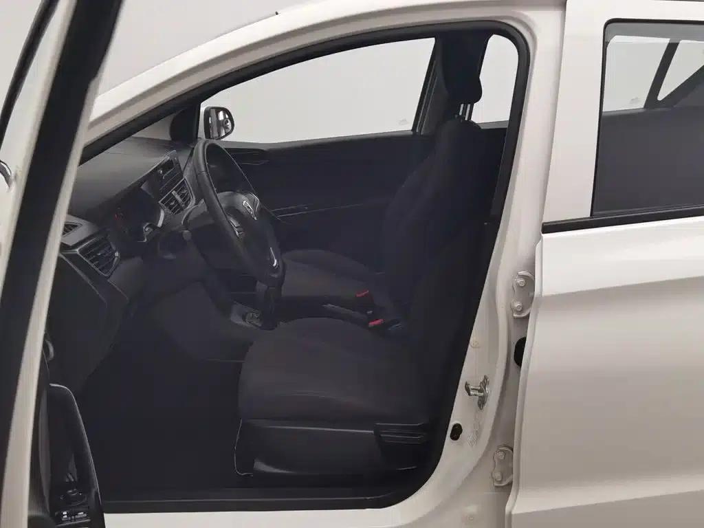 Baojun 310 2020 1.2L Manual Comfort Model — миниатюра 10