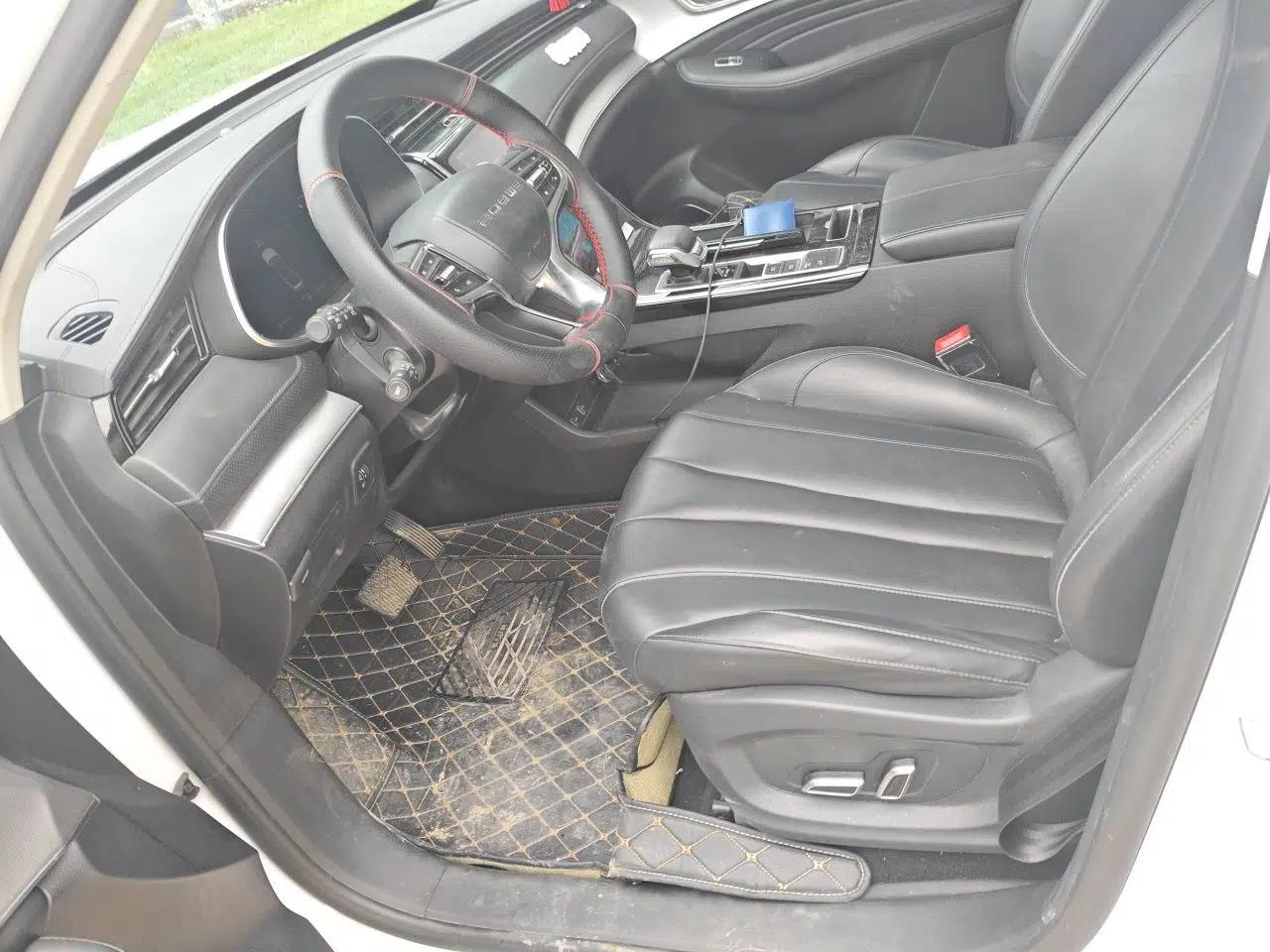 Roewe RX5 MAX 2019 300TGI Automatic Smart Cabin Luxury Edition — миниатюра 15