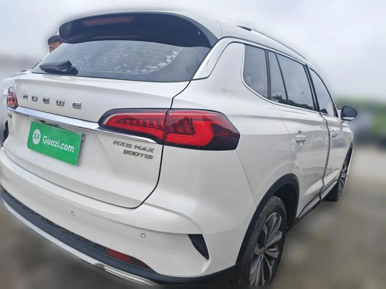 Roewe RX5 MAX 2019 300TGI Automatic Smart Cabin Luxury Edition — миниатюра 6