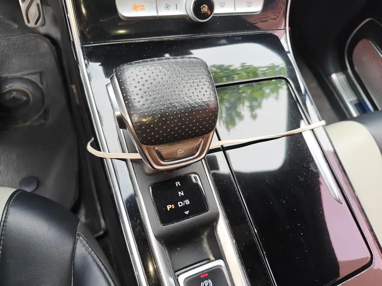 Roewe RX5 MAX 2019 400TGI Automatic Smart Cabin Flagship Edition — миниатюра 14