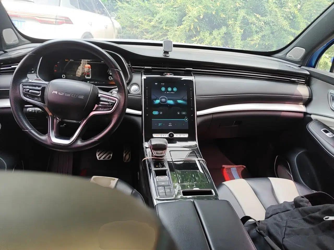 Roewe RX5 MAX 2019 400TGI Automatic Smart Cabin Flagship Edition — миниатюра 9