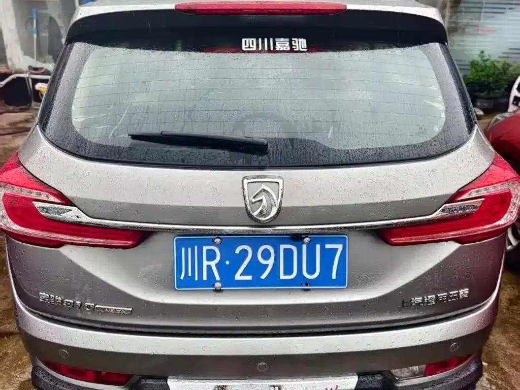 Baojun 310W 2017 1.5L Manual Deluxe Edition (National V Emission Standard) — миниатюра 3