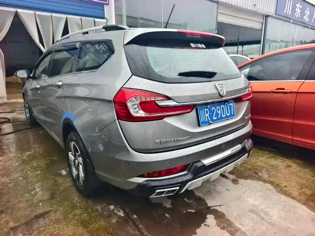 Baojun 310W 2017 1.5L Manual Deluxe Edition (National V Emission Standard) — миниатюра 4