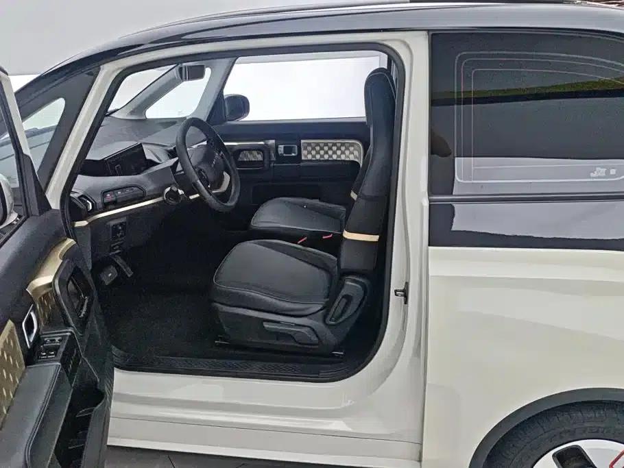 Baojun KiWi EV 2021 Artist Edition Ternary Lithium — миниатюра 11