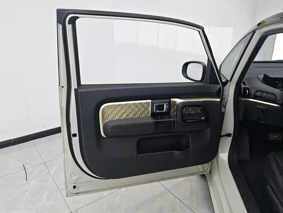 Baojun KiWi EV 2021 Artist Edition Ternary Lithium — миниатюра 7