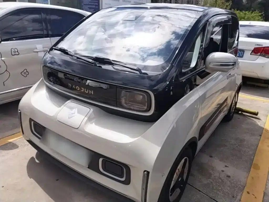 Baojun KiWi EV 2021 Artist Edition Lithium Iron Phosphate — миниатюра 2
