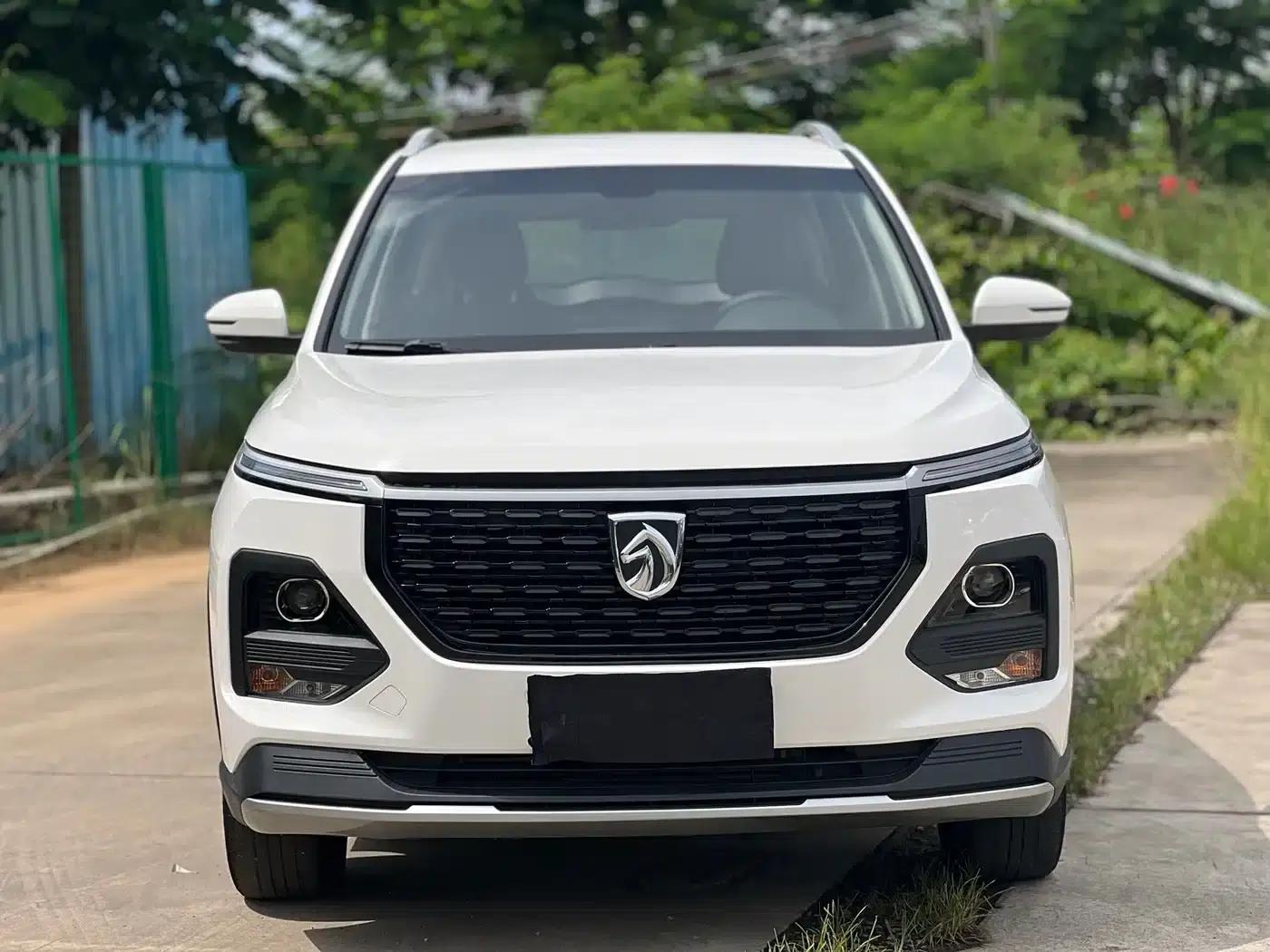 Baojun 530 2020 1.5T Manual Comfort 7-seater — миниатюра 2