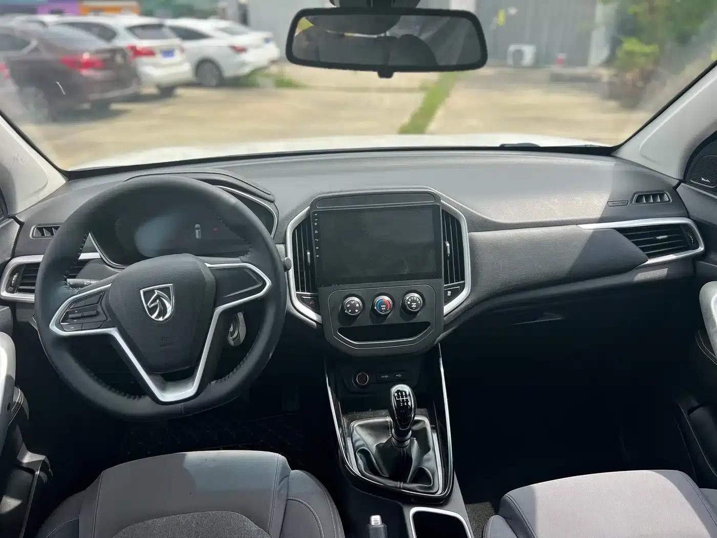 Baojun 530 2020 1.5T Manual Comfort 7-seater — миниатюра 5