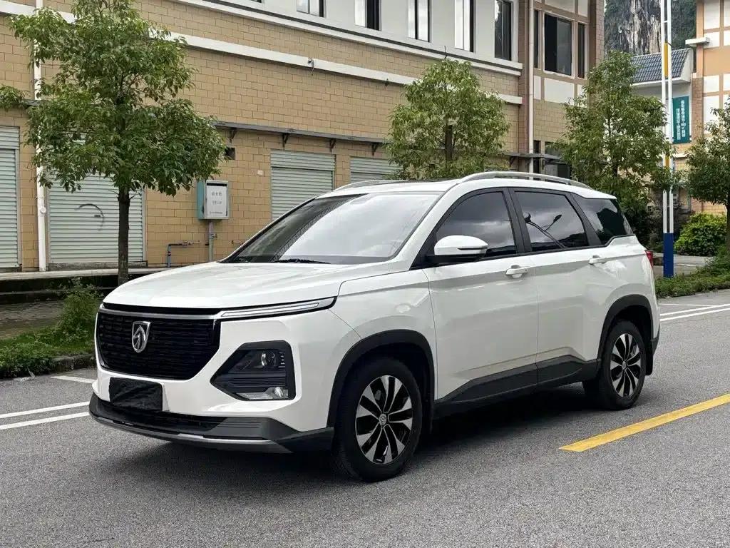 Baojun 530 2020 1.5T CVT Premium Connected Edition 6-seater — миниатюра 1