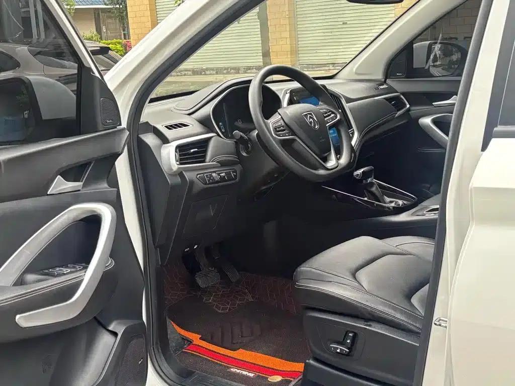 Baojun 530 2020 1.5T CVT Premium Connected Edition 6-seater — миниатюра 4