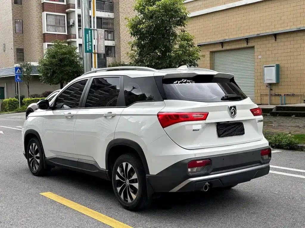 Baojun 530 2020 1.5T CVT Premium Connected Edition 6-seater — миниатюра 7