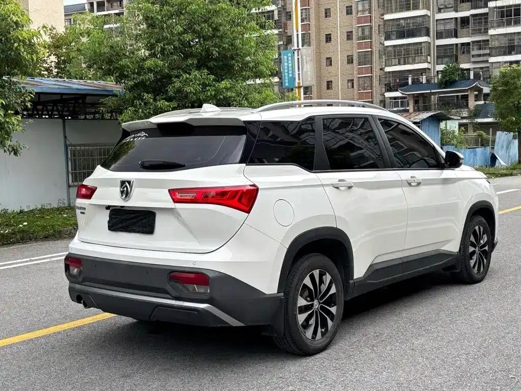 Baojun 530 2020 1.5T CVT Premium Connected Edition 6-seater — миниатюра 9
