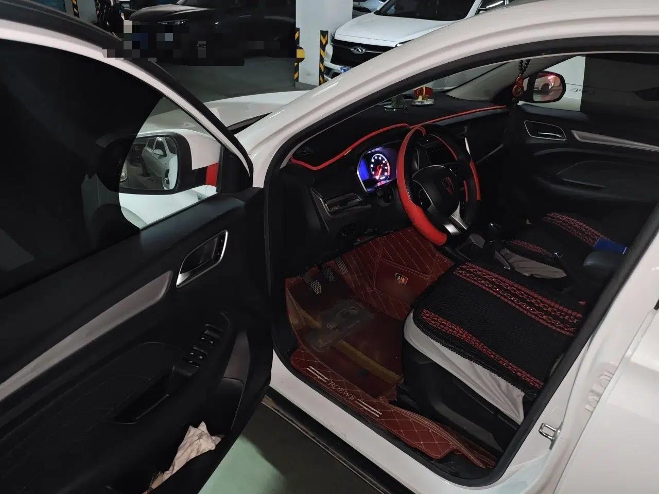 Roewe RX3 2020 1.6L Manual 4G Connect Super-Fresh Elite Edition — миниатюра 16