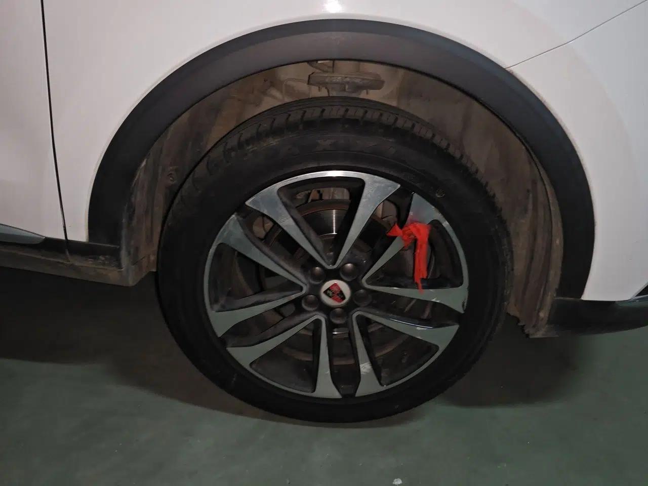 Roewe RX3 2020 1.6L Manual 4G Connect Super-Fresh Elite Edition — миниатюра 8