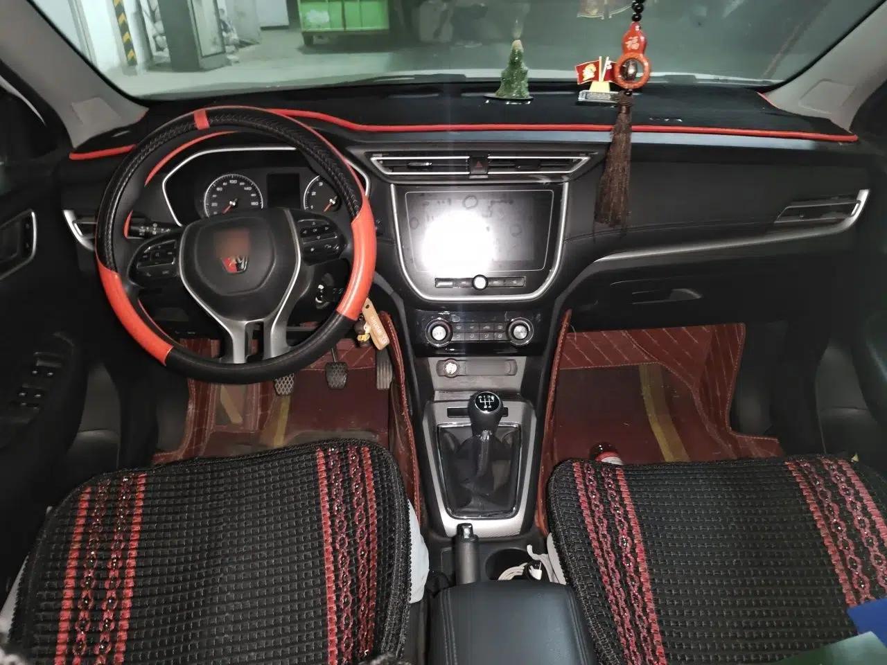 Roewe RX3 2020 1.6L Manual 4G Connect Super-Fresh Elite Edition — миниатюра 9