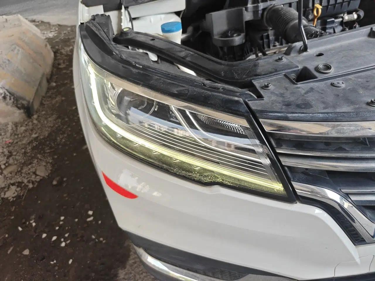 Roewe RX3 2020 1.6L CVT 4G Connected Ultra-Fun Elite Edition — миниатюра 7