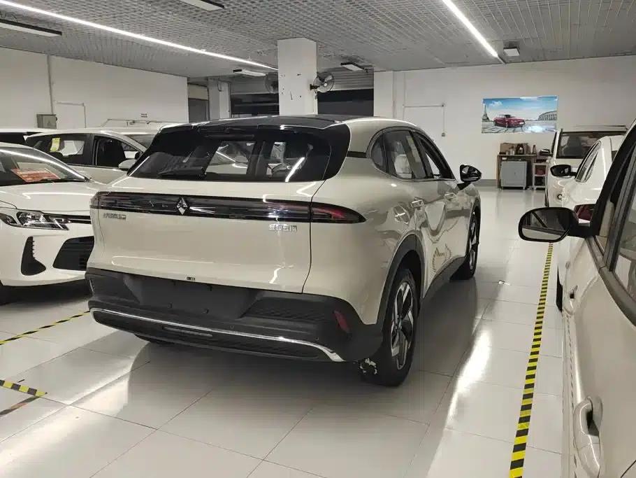 Baojun Yunhai 2026 500km Pure Electric Version — миниатюра 3