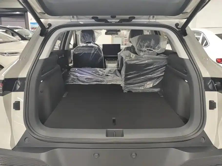 Baojun Yunhai 2026 500km Pure Electric Version — миниатюра 4