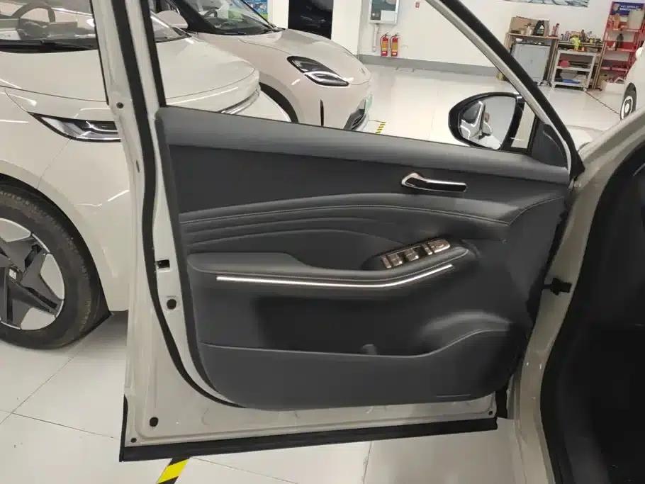 Baojun Yunhai 2026 500km Pure Electric Version — миниатюра 7