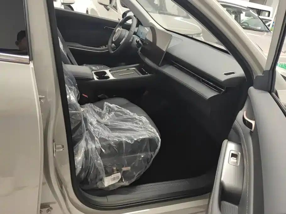 Baojun Yunhai 2026 500km Pure Electric Version — миниатюра 8