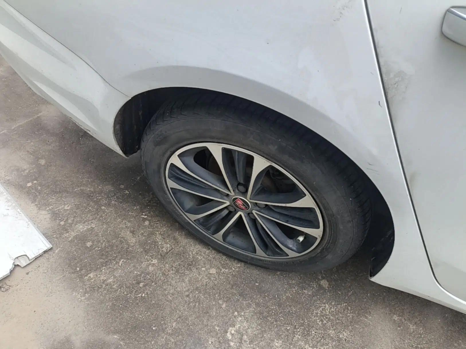 Roewe i6 New Energy 2019 PLUS 50T Internet Glory Flagship Edition — миниатюра 16