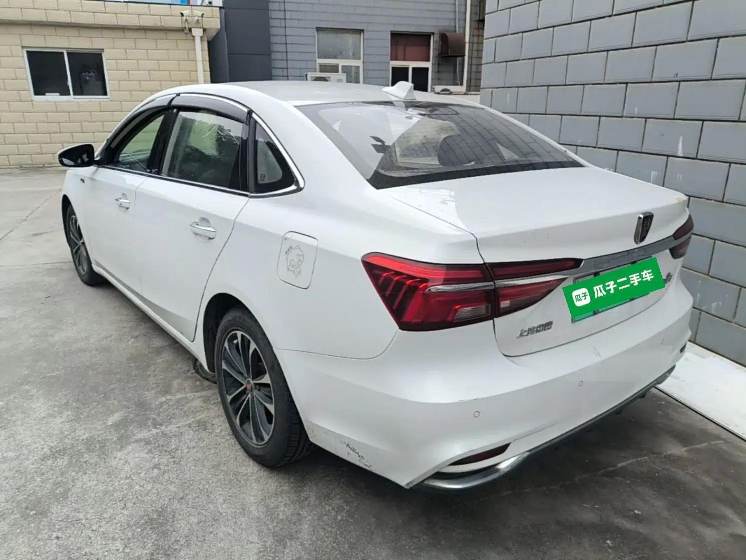 Roewe i6 New Energy 2019 PLUS 50T Internet Glory Flagship Edition — миниатюра 4