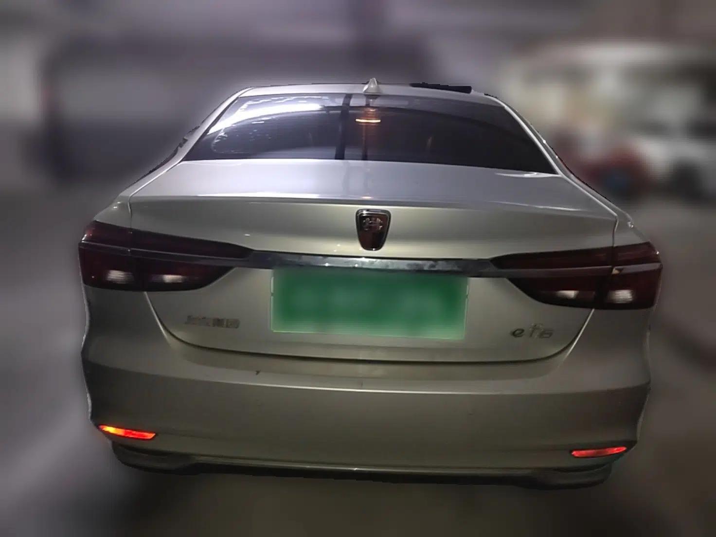 Roewe i6 New Energy 2017 45T Hybrid Connect & Smart Enjoyment Edition — миниатюра 5