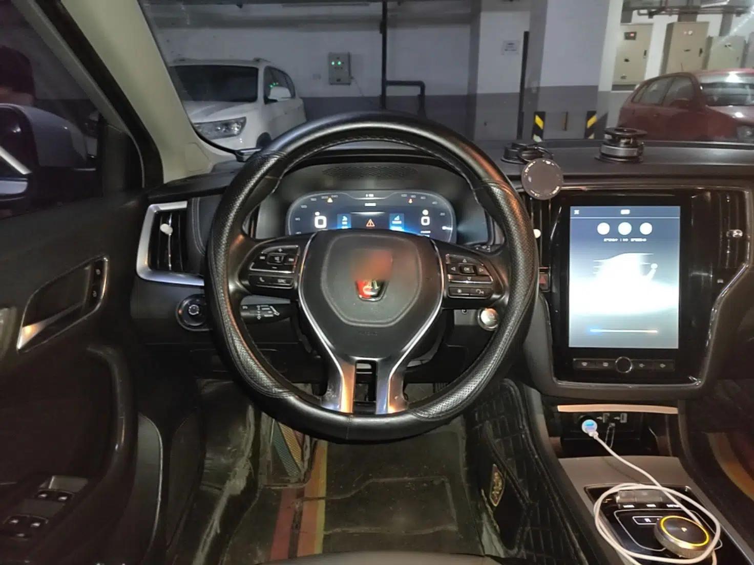 Roewe i6 New Energy 2017 45T Hybrid Connect & Smart Enjoyment Edition — миниатюра 10