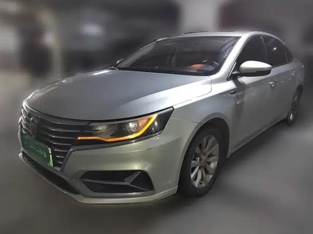 Roewe i6 New Energy 2017 45T Hybrid Connect & Smart Enjoyment Edition