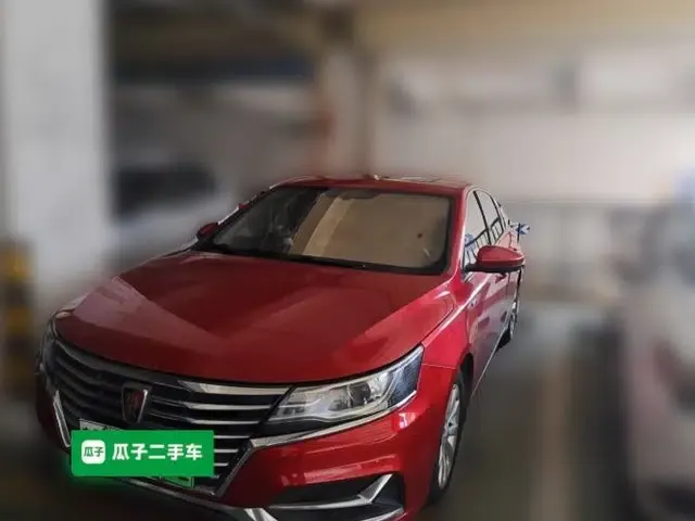 Roewe i6 New Energy 2017 45T Hybrid Connect & Smart Enjoyment Edition