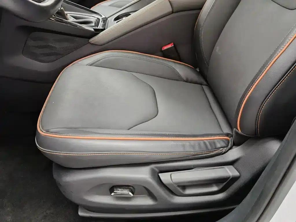 Baojun RS-3 2020 1.5L CVT 24-Hour Online Luxury Edition — миниатюра 20