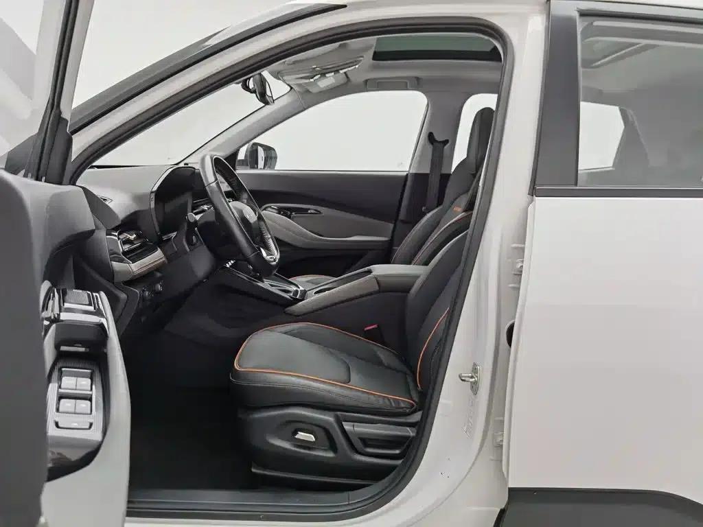 Baojun RS-3 2020 1.5L CVT 24-Hour Online Luxury Edition — миниатюра 10