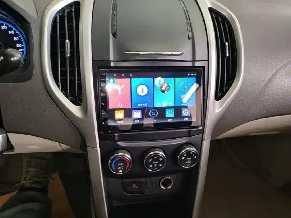 Baojun 630 2014 1.5L Automatic Comfort Model — миниатюра 13