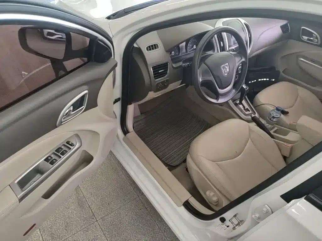 Baojun 630 2014 1.5L Automatic Comfort Model — миниатюра 16