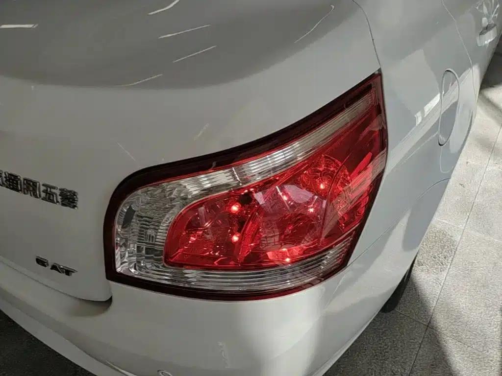 Baojun 630 2014 1.5L Automatic Comfort Model — миниатюра 8